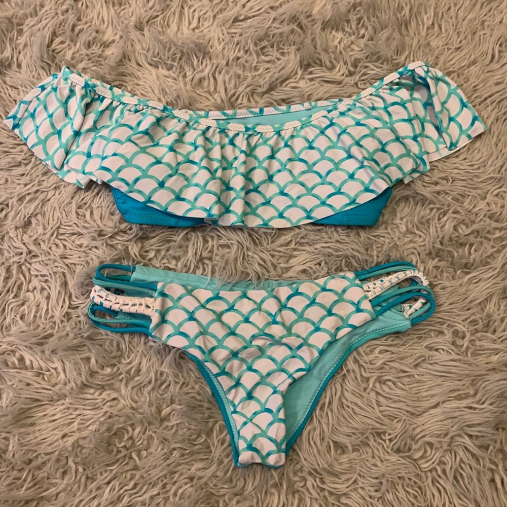 🦋2 Piece Mermaid Scales Off The Shoulder Bikini